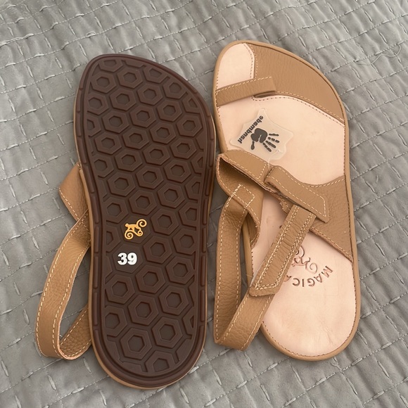 Magic shoes barefoot sandals. New never worn size 39. Genuine leather. - Picture 3 of 3